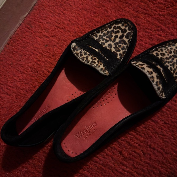 Weejuns Leopard Print Women's Flats - Picture 1 of 4